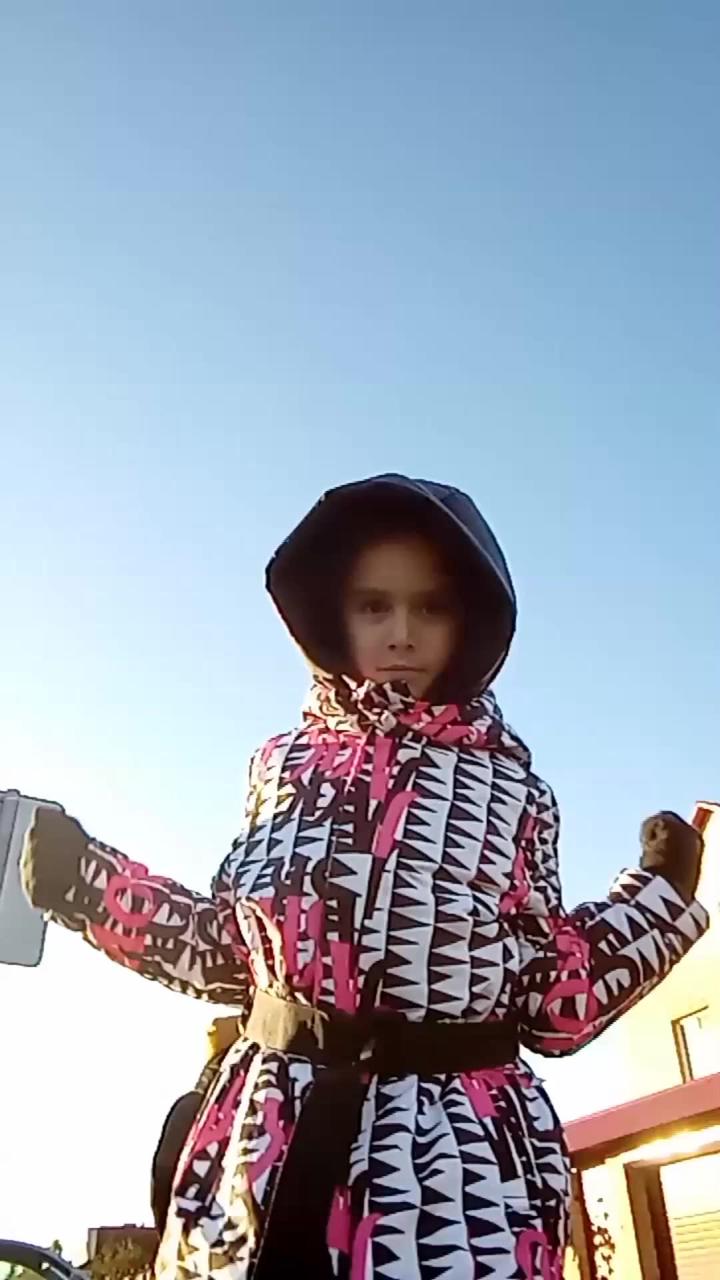я на остановке
