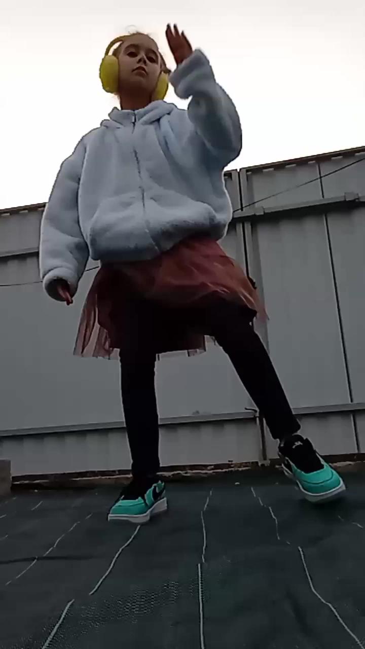 😀