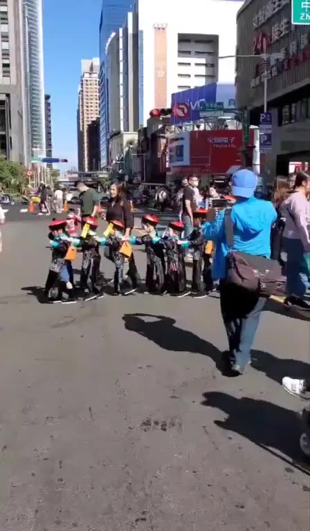 So much fun
#banqiao #newtaipeicity #taiwan #fuzhong #halloween #parade #wefuzhong