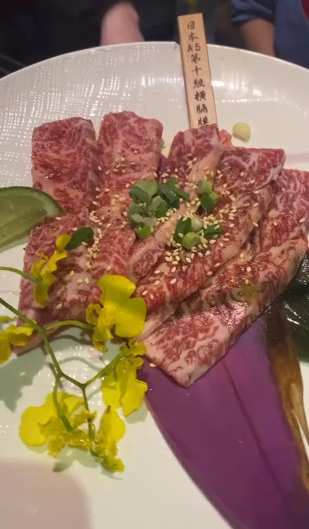 老實說還好