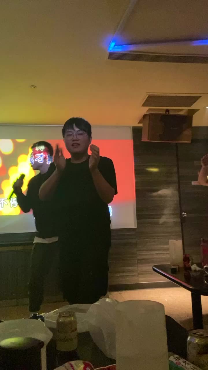 #taiwan #travel #food #ktv #hsinchu #新竹 #台灣 #唱歌 #夜唱